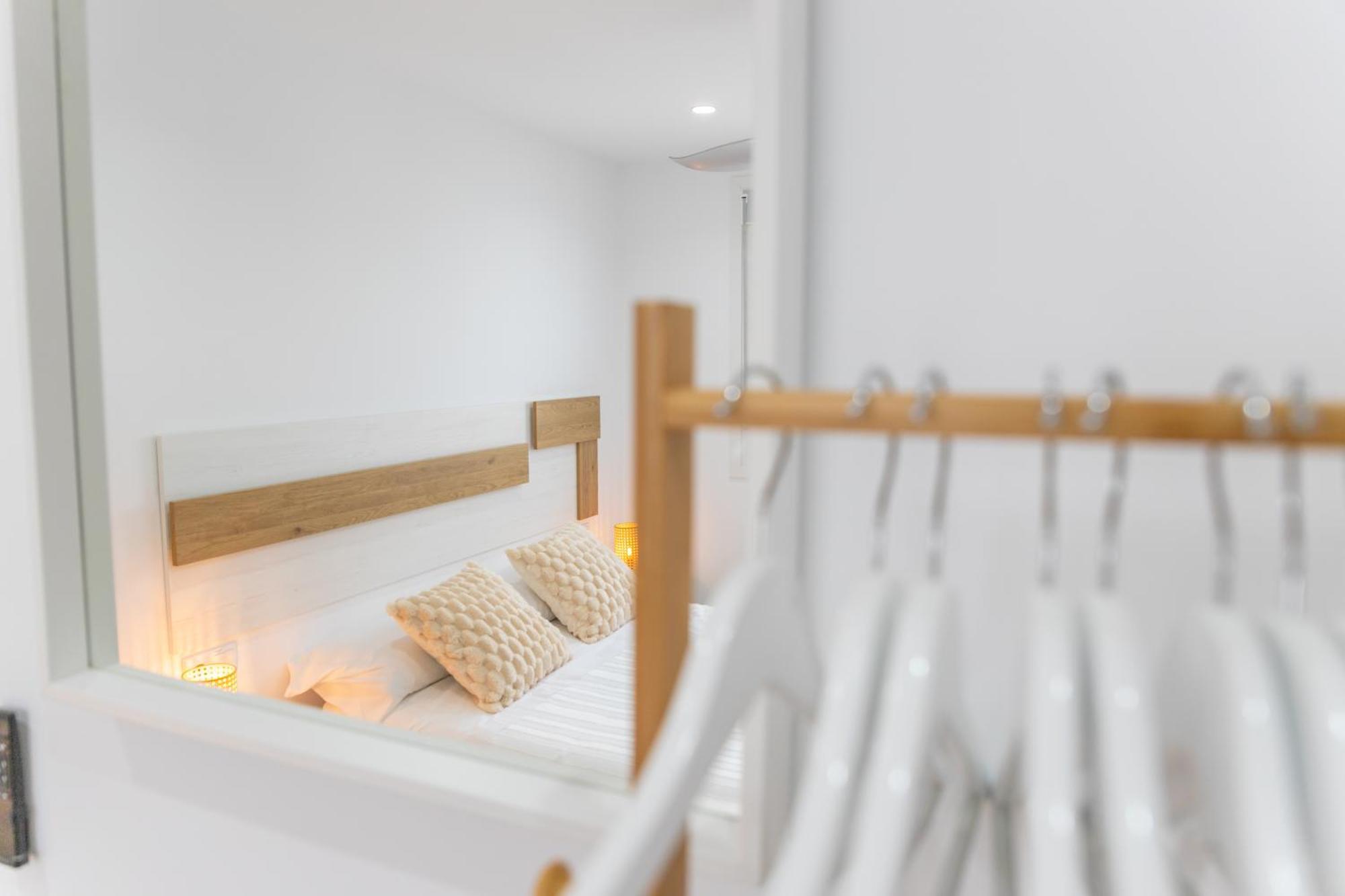 Casa Melva - Primera Linea Con Terraza, Moderno บาร์บาเต ภายนอก รูปภาพ