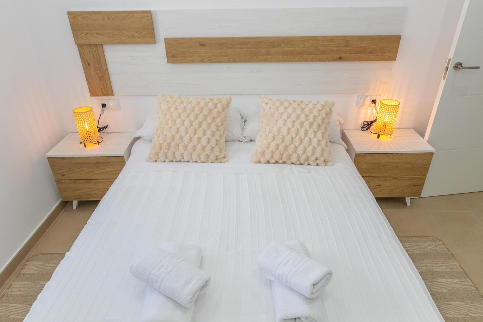 Casa Melva - Primera Linea Con Terraza, Moderno บาร์บาเต ภายนอก รูปภาพ